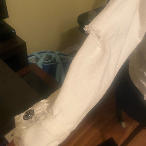 White distressed Abercrombie and Fitch Jean jacket - Picture 8 of 10